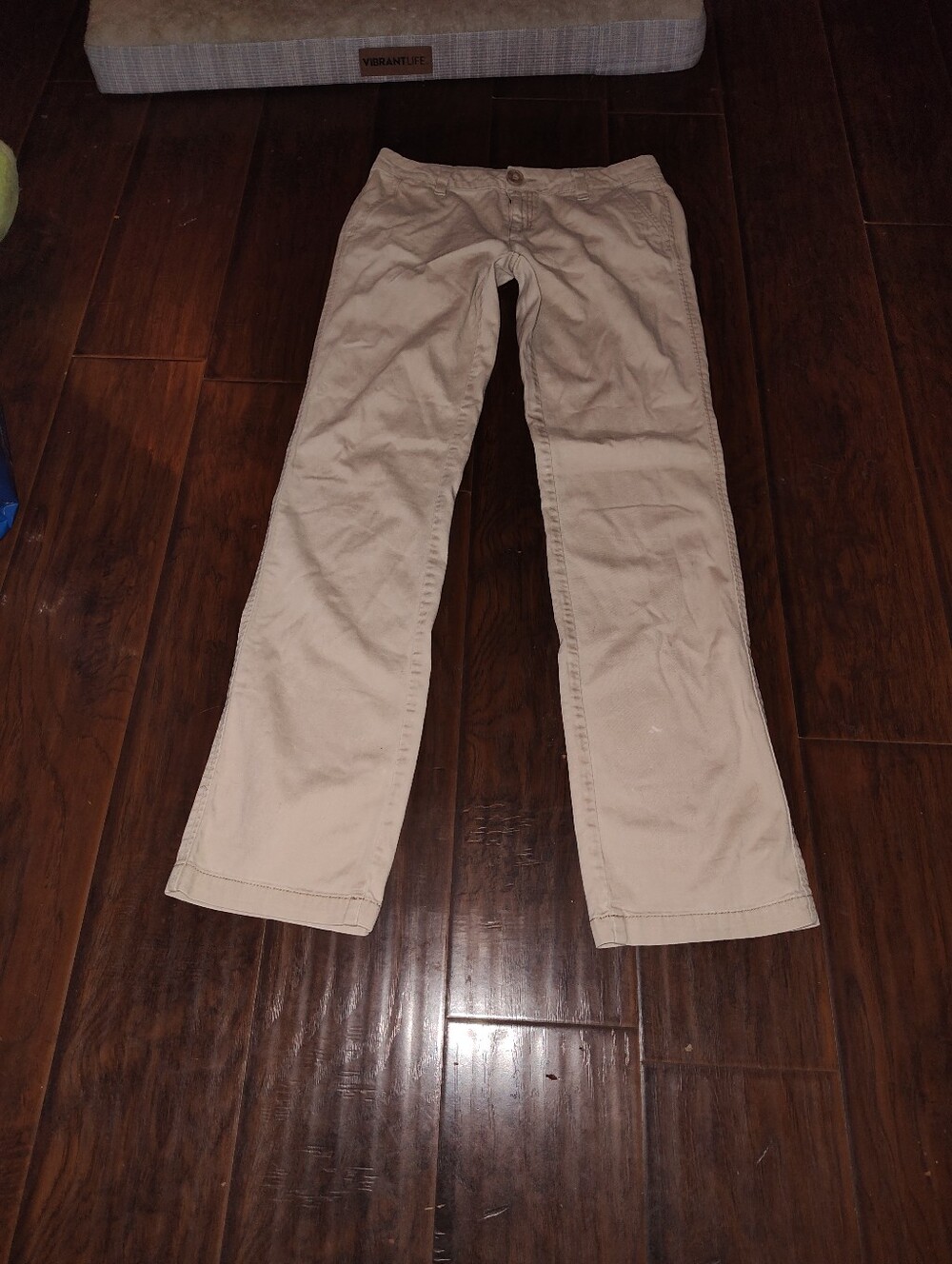 Aeropostale Tan Low Rise Waist Khaki Pants 3/4 Long